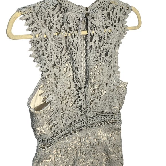 Classy yet Super Sexy Soieblu Crochet Fitted Dress Size Small, Perfect - Picture 7 of 11